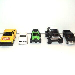 Lot of 5 Pickup Trucks Diecast Vintage Ertl, Matchbox, Jada, 2 Very Good, 3 Fair